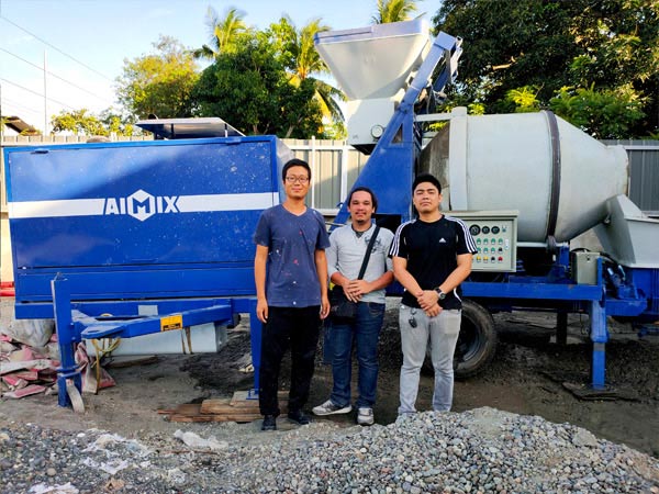 Филиппины: бетоносмеситель с насосом